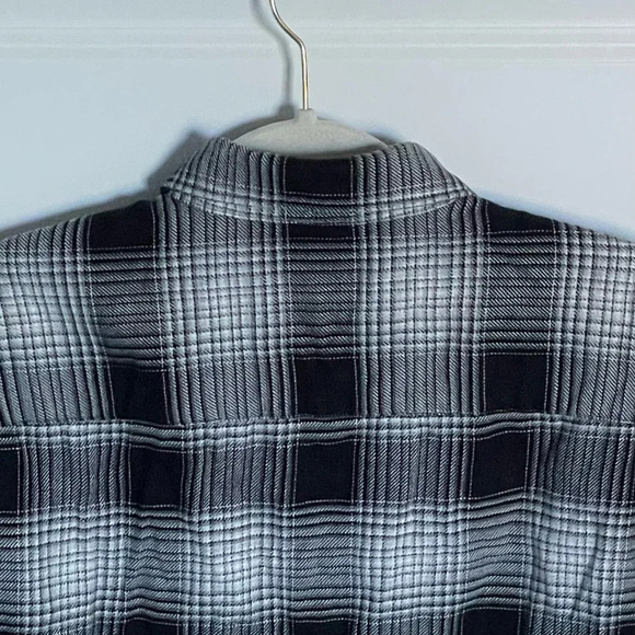 Theory Cotton Plaid Flannel Long Sleeve Button-Down Shirt black 29726 - Picture 8 of 14